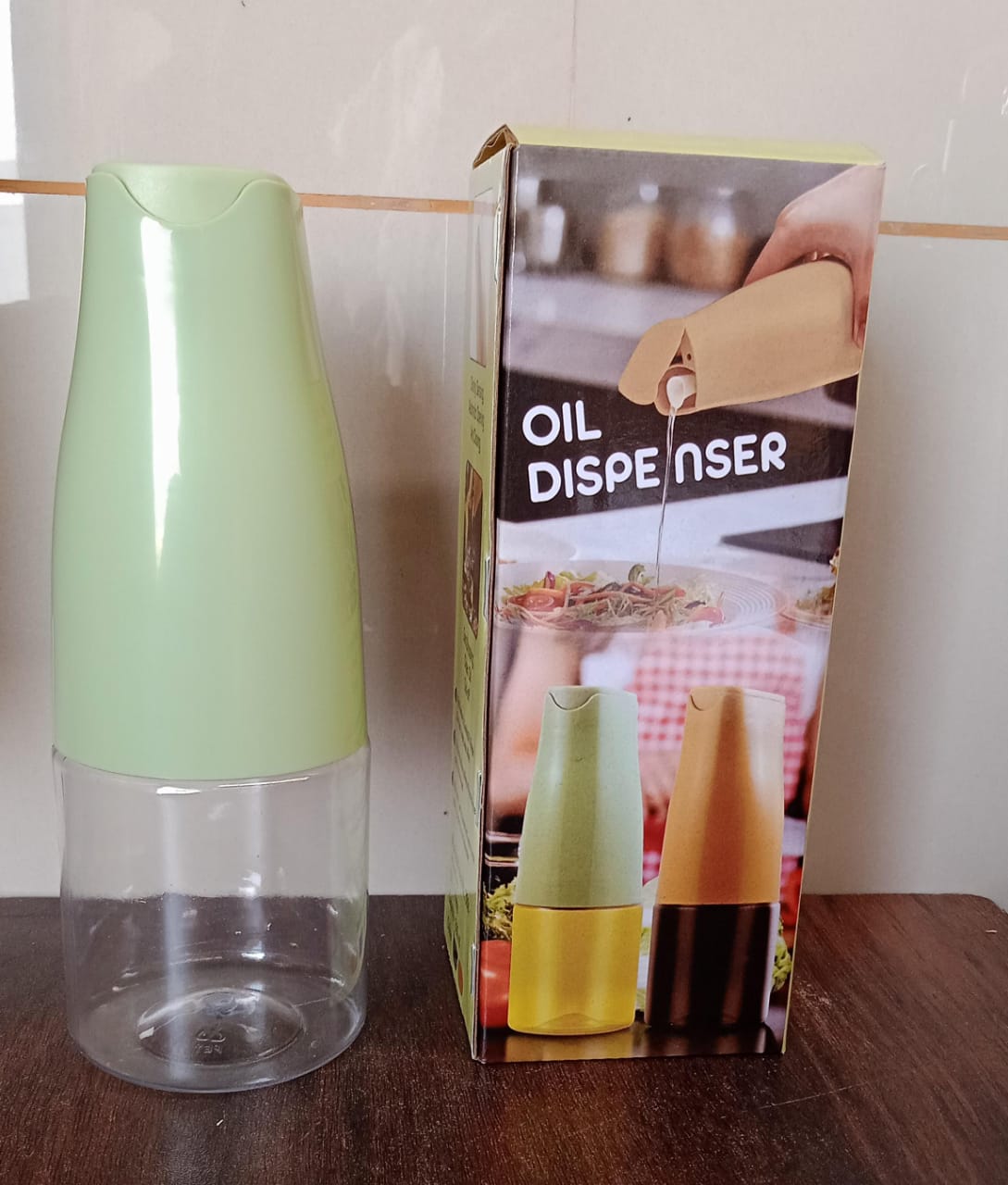Oil Dispenser, 500ml Cooking Oil Dispensing Cruets, Oil Bottle with Automatic Open Lid, Cooking Oil Bottle for Kitchen Grilling Frying (500 ML) Oil Dispenser, 500ml Cooking Oil Dispensing Cruets, Oil Bottle with Automatic Open Lid, Cooking Oil Bottle for Kitchen Grilling Frying (500 ML)